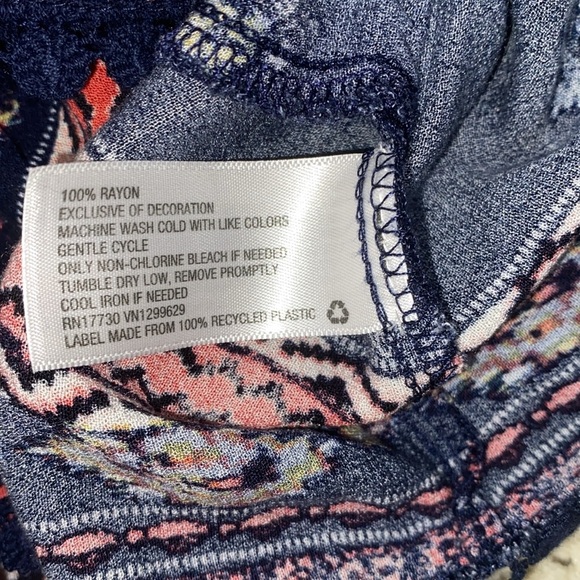 Xhilaration romper size large - Picture 9 of 10